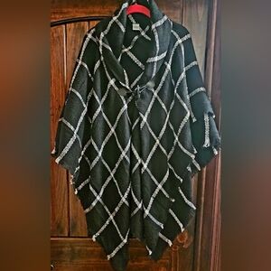 Women's Black and Gray Sweater Poncho